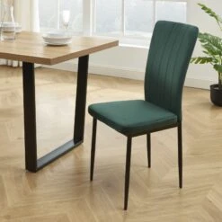 Ensemble Repas FELIX Effet Chêne Et Velours Vert 4 Chaises -Maison Jardin Élégance ensemble repas felix effet chene et velours vert 4 chaises 2