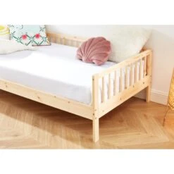 Lit Enfant LOU Pin Massif 90x190 Sommier Inclus 10 Lit Enfant LOU Pin Massif 90x190 Sommier Inclus -Maison Jardin Élégance lit enfant lou en pin massif couleur bois naturel couchage 90 x 190 cm 3