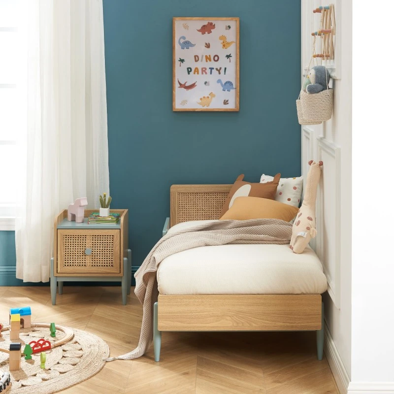 Lit Enfant PABLO Bleu Et Cannage Rotin 70x140 Sommier Inclus 3 Lit Enfant PABLO Bleu Et Cannage Rotin 70x140 Sommier Inclus – Image 3