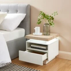 Table De Chevet à Led COSMOS Laqué Blanc Et Effet Chêne 1 Tiroir -Maison Jardin Élégance table de chevet a led cosmos laque blanc et effet chene 1 tiroir 2